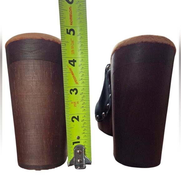 Sbicca - NEW Crowley Black Leather Studded Clog Sandals Y2K Boho Platform 4.5" H - Picture 7 of 8